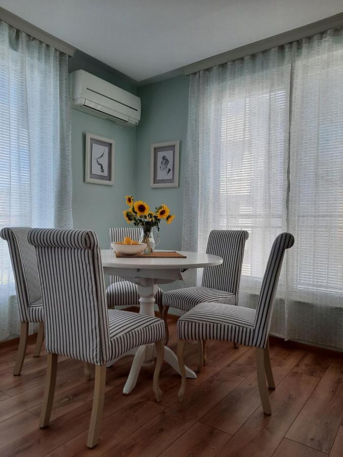 Soulful Apartments - Horizon Varna Buitenkant foto